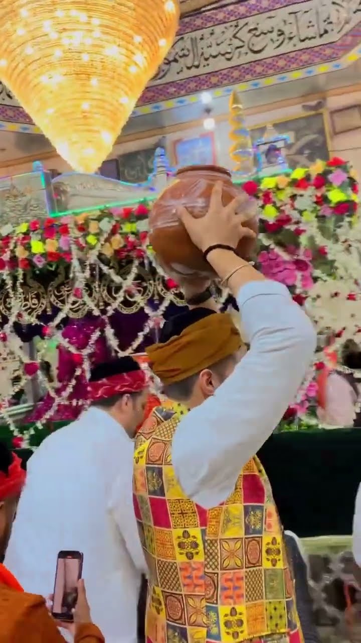 Hazrat Khwaja Fakhruddin Chishty From Sarwar Sharif Rajasthan chatthi Sharif special status